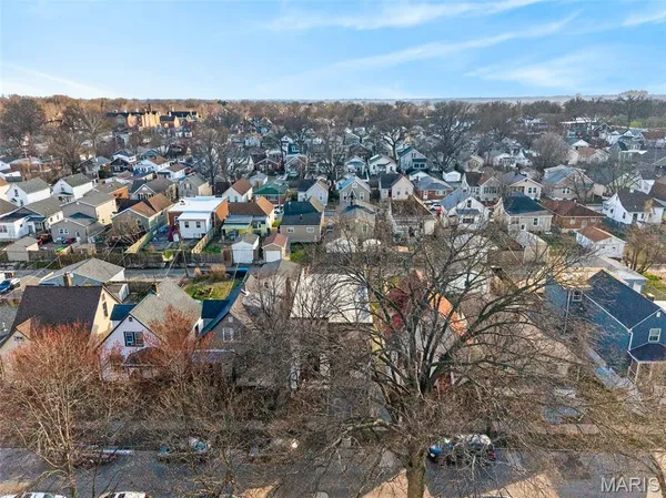 $489,000 | 4140 Burgen Avenue, St. Louis, MO 63116