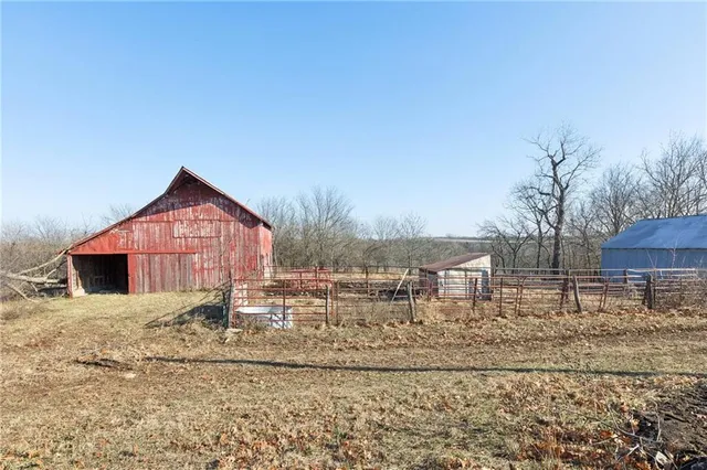 $550,000 | 4033 West 367th Street, Louisburg, KS 66053
