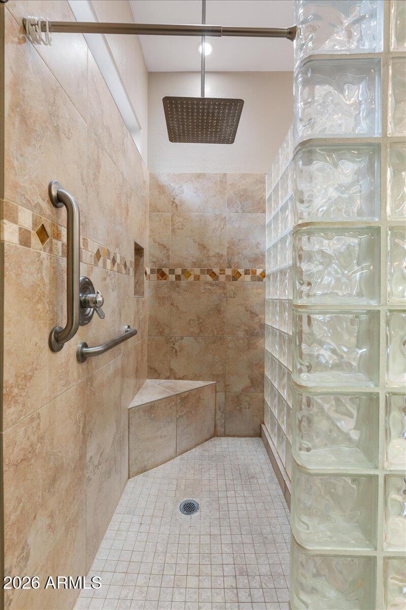 892 West Deep Gorge Road Camp Verde, AZ 86322 - Photo 23 of 38 a bathroom with a shower