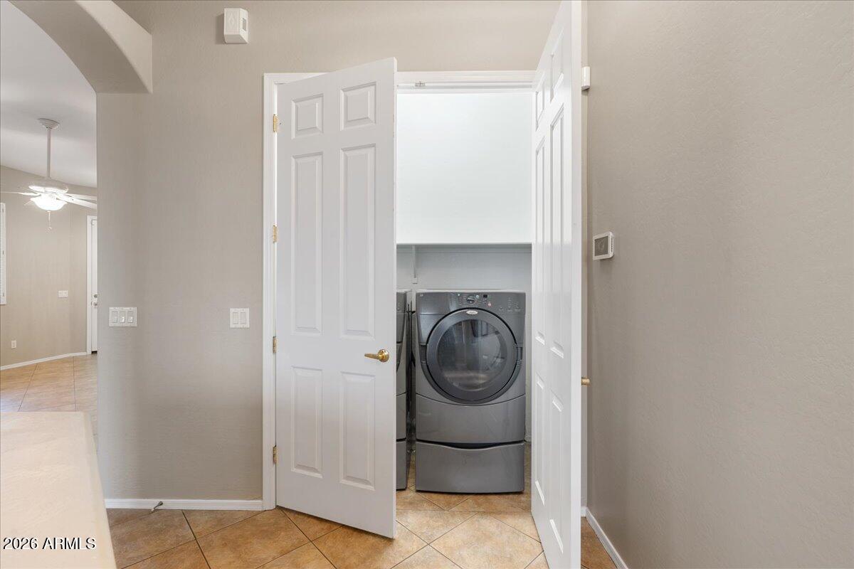 892 West Deep Gorge Road Camp Verde, AZ 86322 - Photo 27 of 38 a utility room with washing machine and a sink