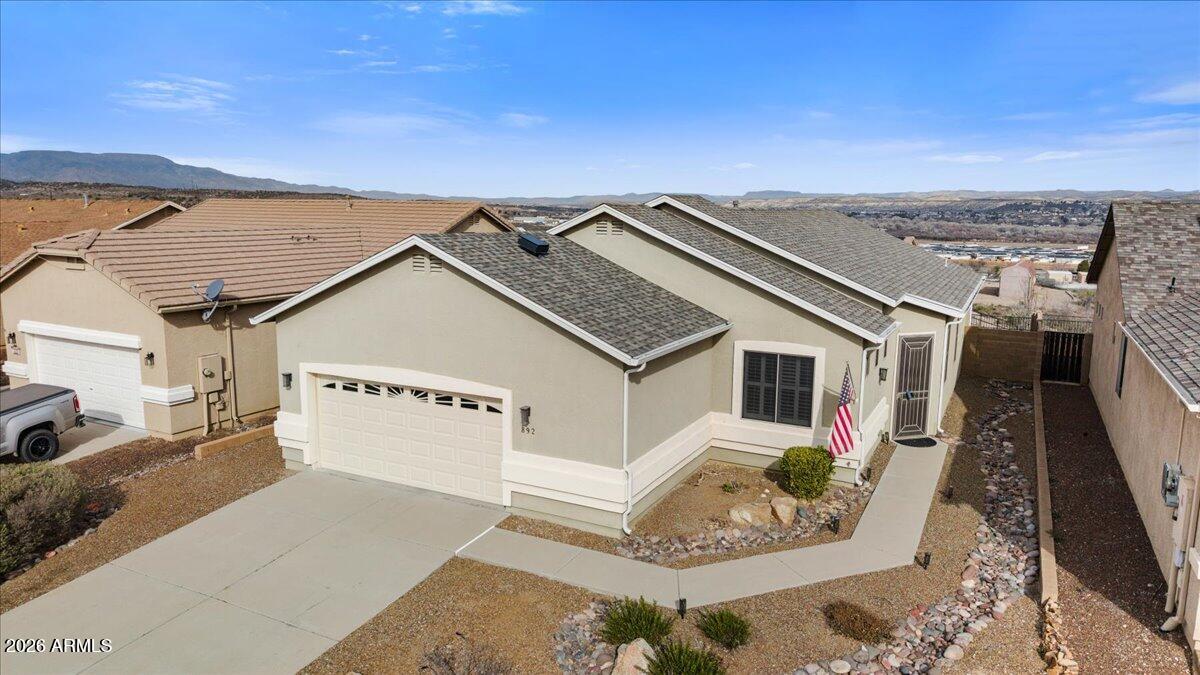 892 West Deep Gorge Road Camp Verde, AZ 86322 - Photo 3 of 38 a view of a house with a balcony