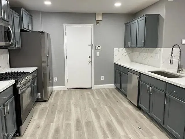 $1,995 | 8928 West Marmo Avenue, Las Vegas, NV 89148