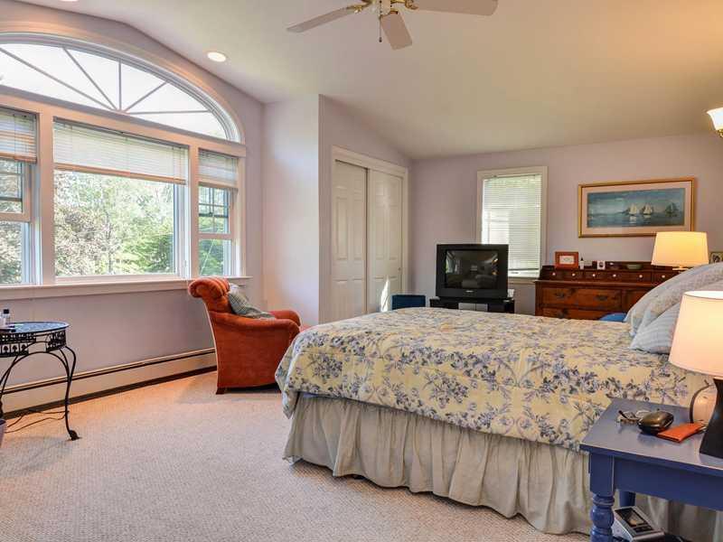 8 Wabun Road Cape Elizabeth, ME 04107 - Photo 21 of 30 Master Bedroom.