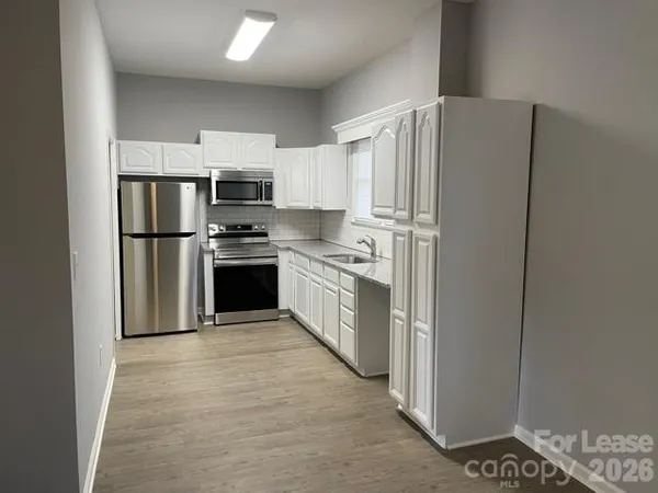 $1,100 | 384 Washington Street, Unit 2, Cramerton, NC 28032