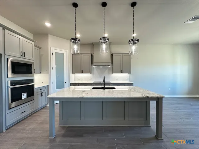 $549,000 | 302 Lee Mays Boulevard, Troy, TX 76579