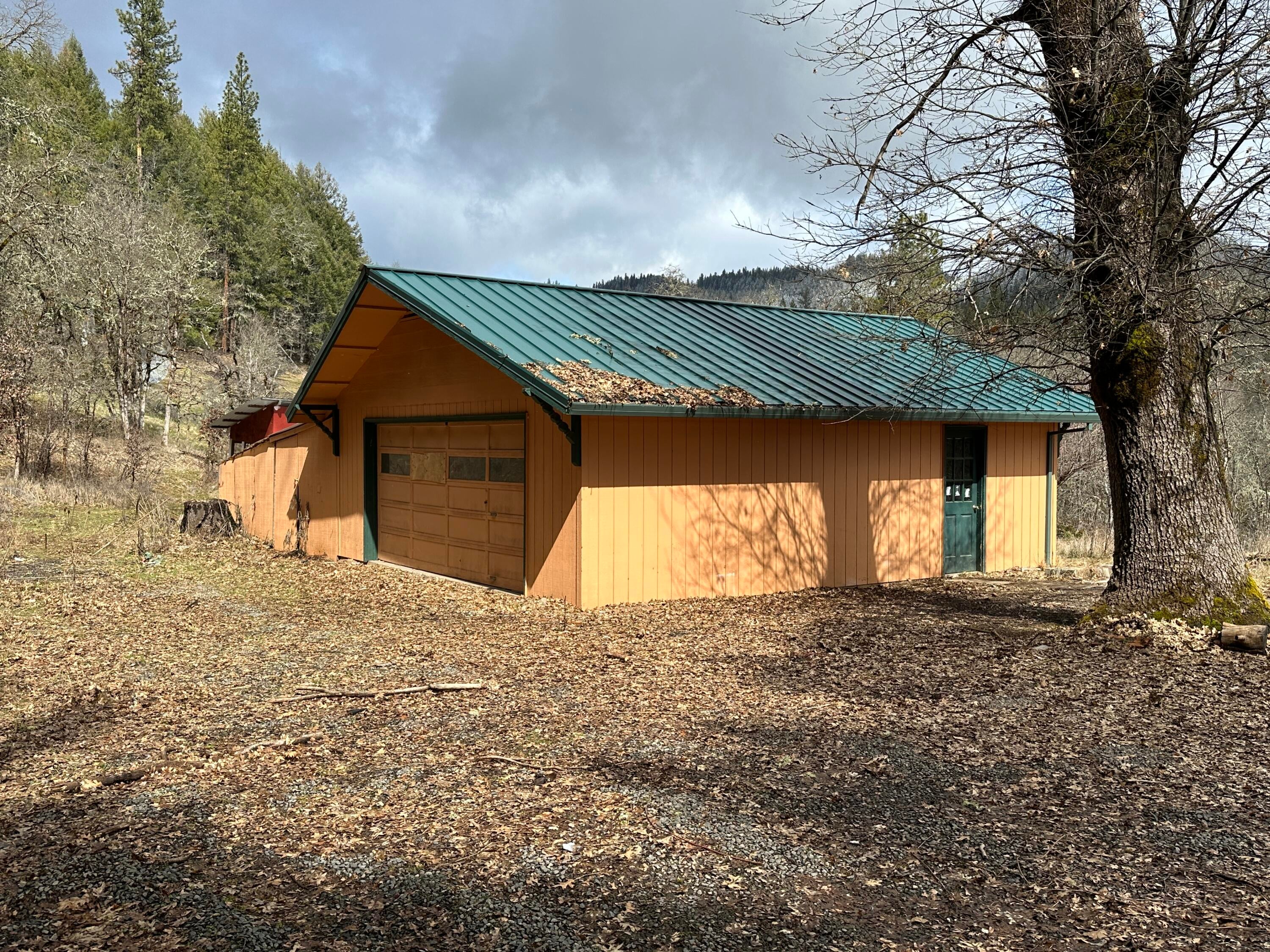 7185 Crowfoot Road Trail, OR 97541 - Photo 13 of 42 IMG_4613