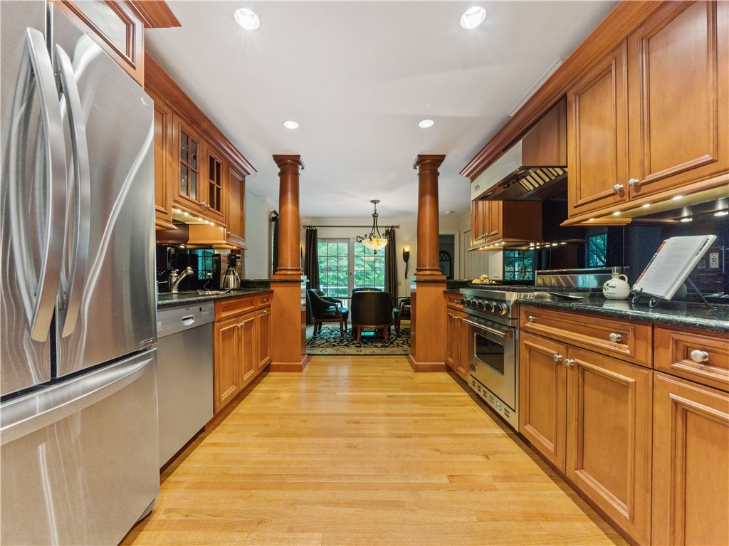 15 Great Road Barrington, RI 02806 - Photo 12 of 31 Gallery Image 12