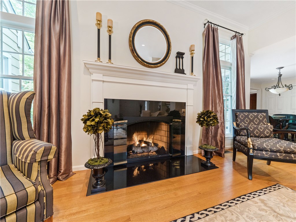 15 Great Road Barrington, RI 02806 - Photo 9 of 31 Gallery Image 9