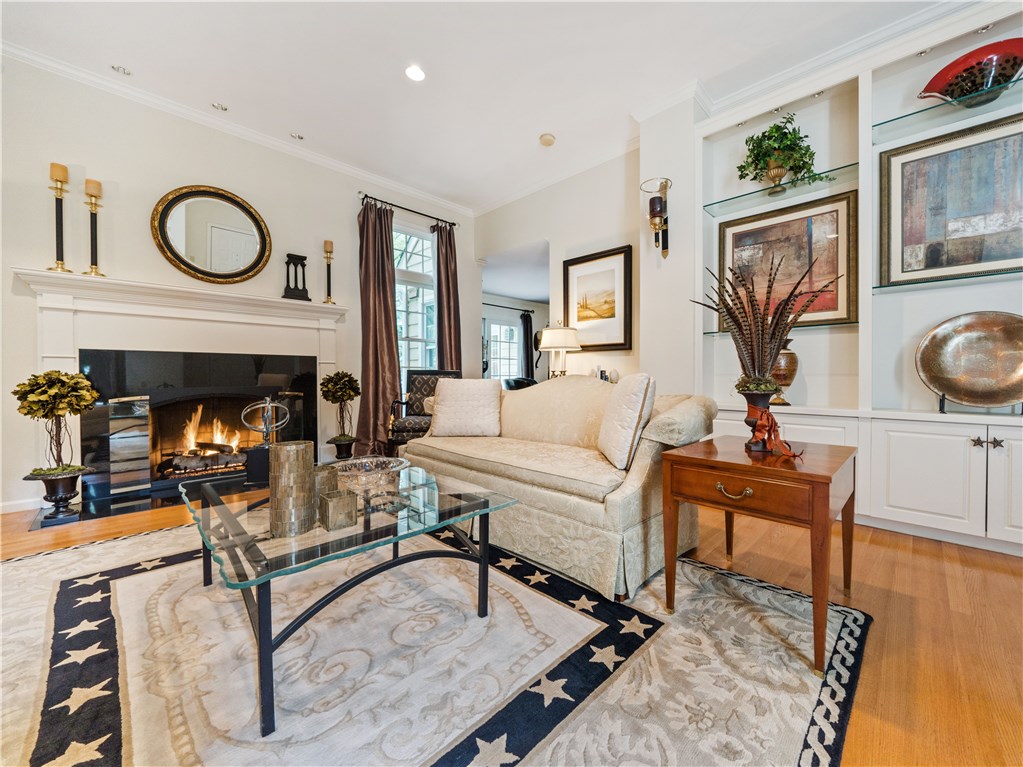15 Great Road Barrington, RI 02806 - Photo 10 of 31 Gallery Image 10