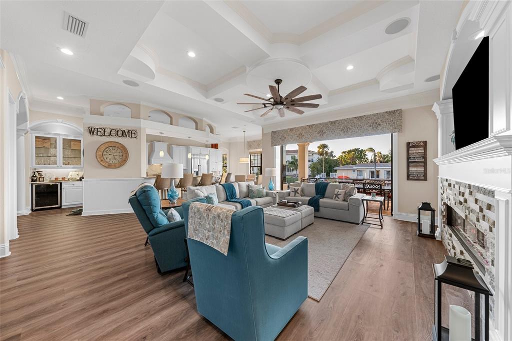 531 Ranger Lane Longboat Key, FL 34228 - Photo 9 of 88 Gallery Image 9