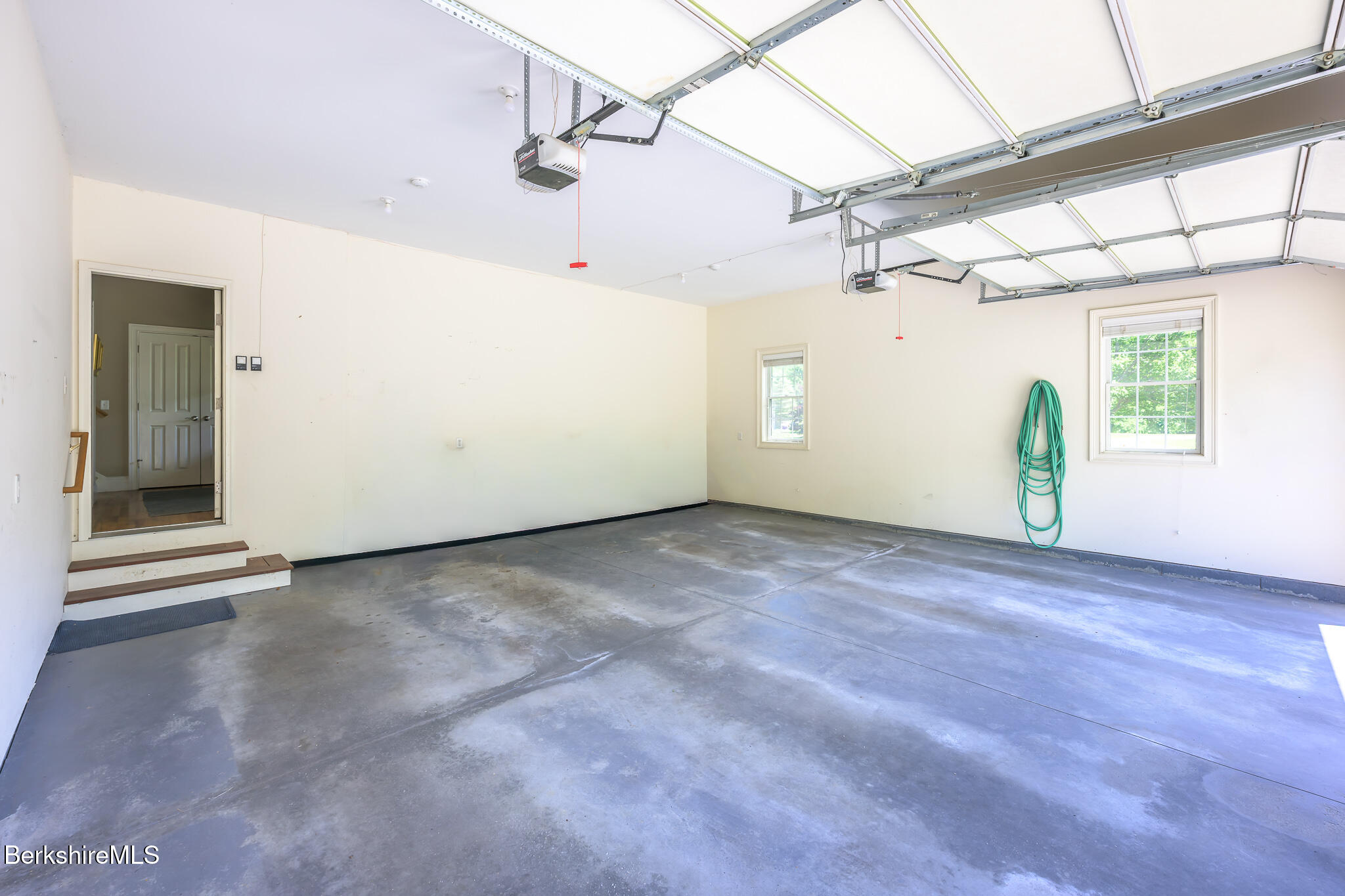 5 Stoneledge Road Lenox, MA 01240 - Photo 41 of 48 Garage