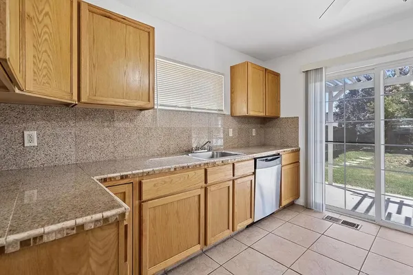 $525,000 | 214 West 7th Street, Tracy, CA 95376