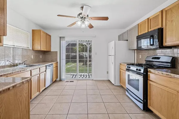 $525,000 | 214 West 7th Street, Tracy, CA 95376