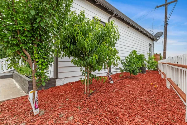 $525,000 | 214 West 7th Street, Tracy, CA 95376