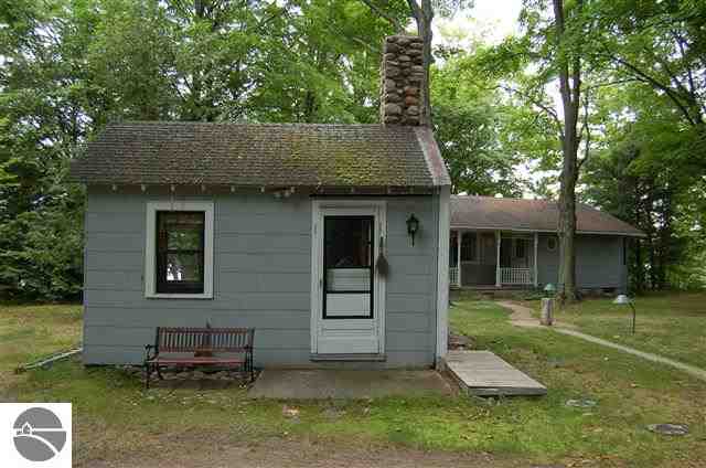 1682 Moulton Road Kewadin, MI 49648 - Photo 27 of 33 1810391-26.JPG