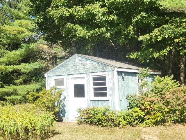 $279,400 | 505 Fairbanks Road, Farmington, ME 04938