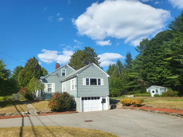$279,400 | 505 Fairbanks Road, Farmington, ME 04938
