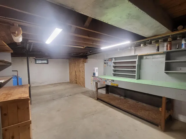 $279,400 | 505 Fairbanks Road, Farmington, ME 04938