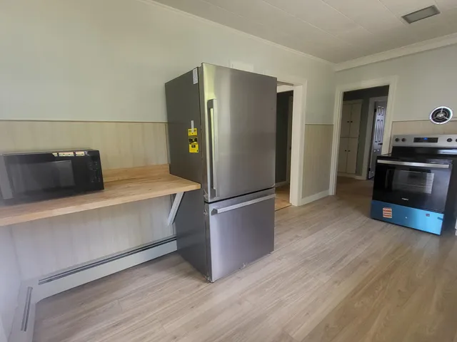 $279,400 | 505 Fairbanks Road, Farmington, ME 04938