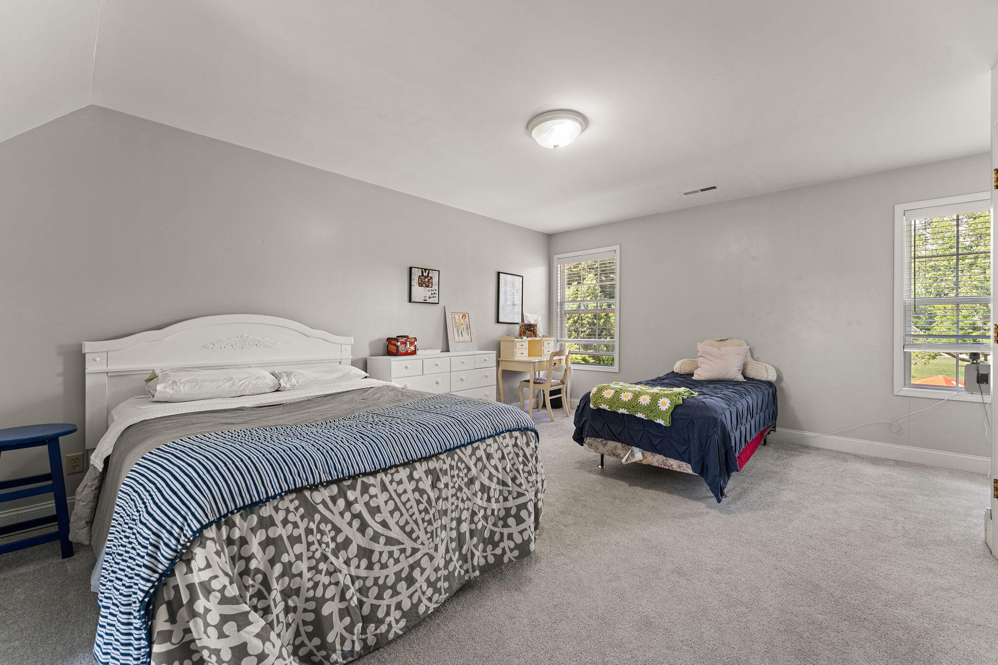 1207 Martinal Road Valparaiso, IN 46383 - Photo 16 of 29 2048x1365