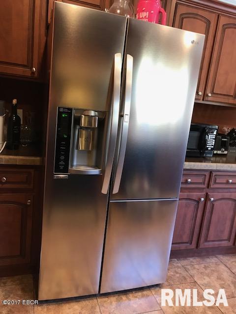 1344 Old Salem Road Kell, IL 62853 - Photo 10 of 25