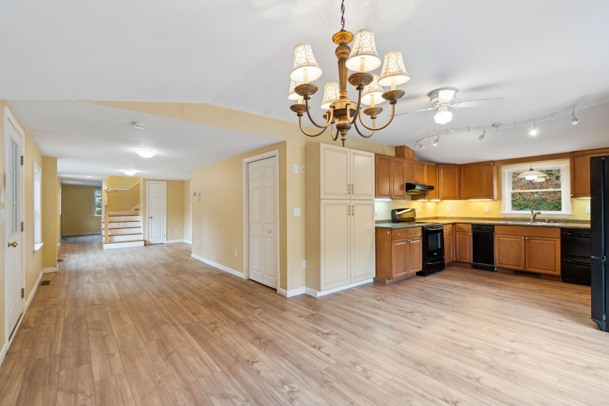 301 Raymond Hill Road Raymond, ME 04071 - Photo 15 of 47 27-web-or-mls-DSC07400