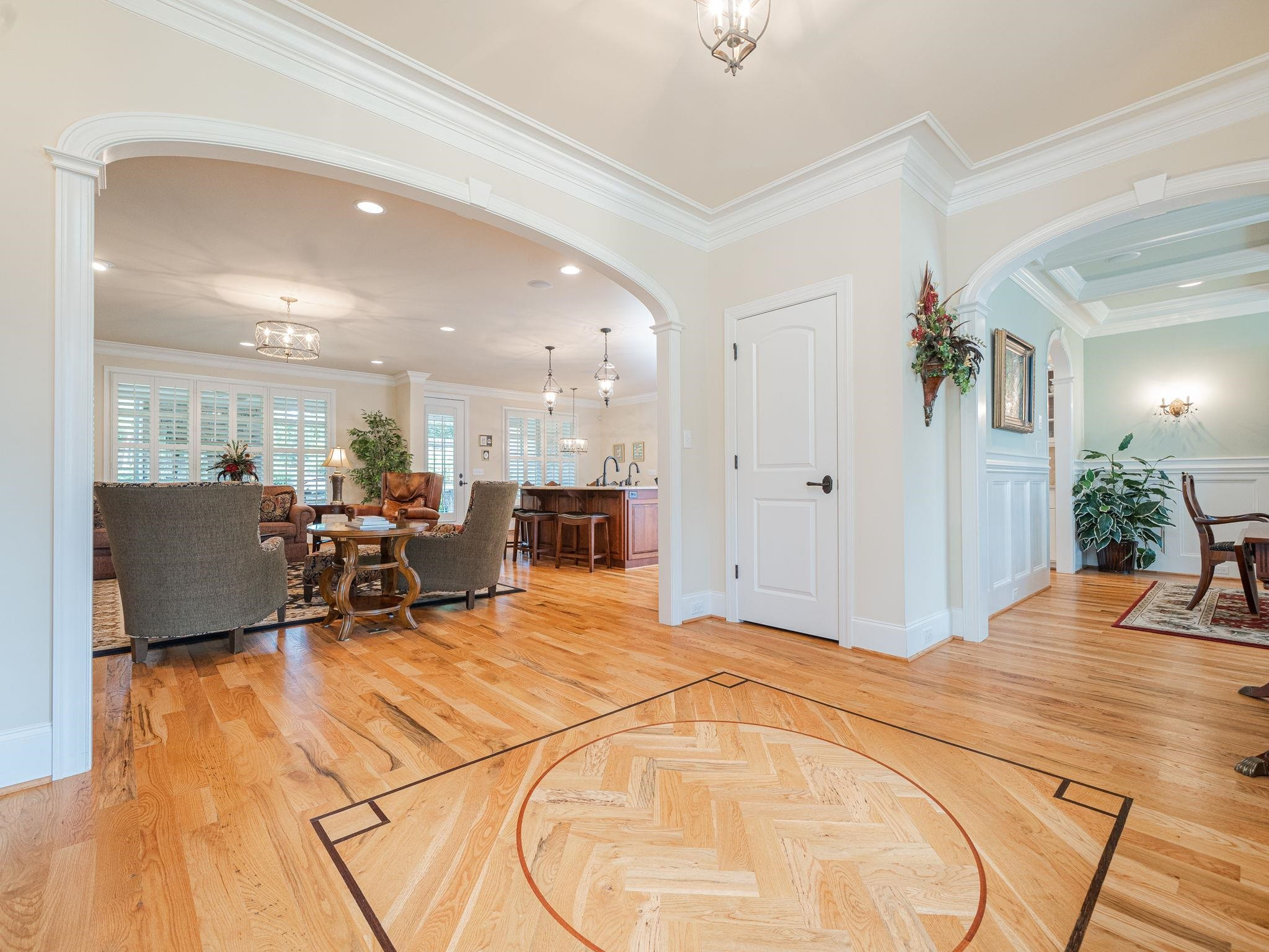 842 Cranbrook Road Raleigh, NC 27609 - Photo 6 of 39 Foyer