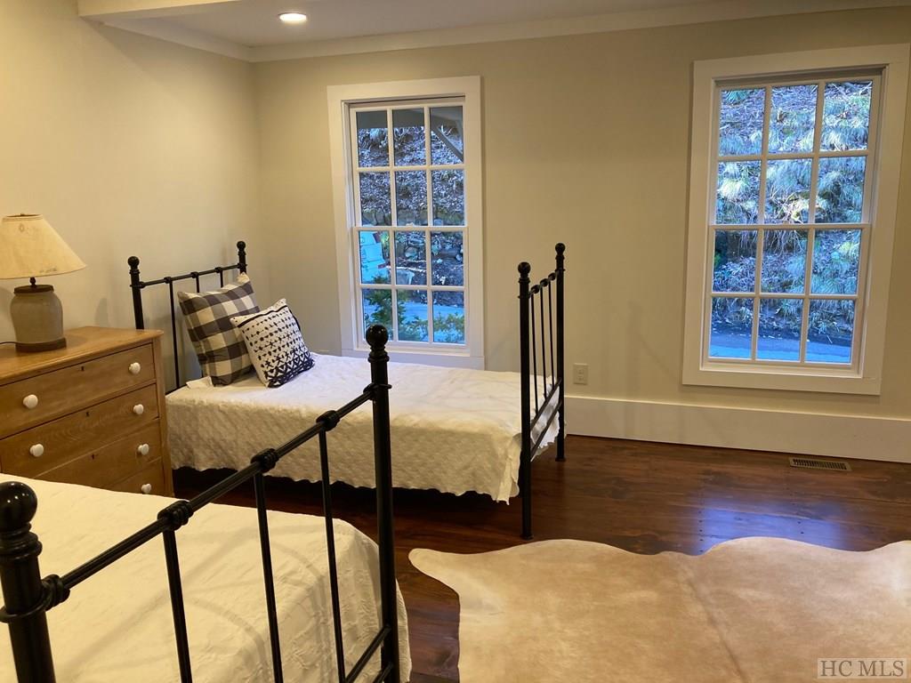 546 Franklin Road Highlands, NC 28741 - Photo 24 of 32 Gallery Image 24