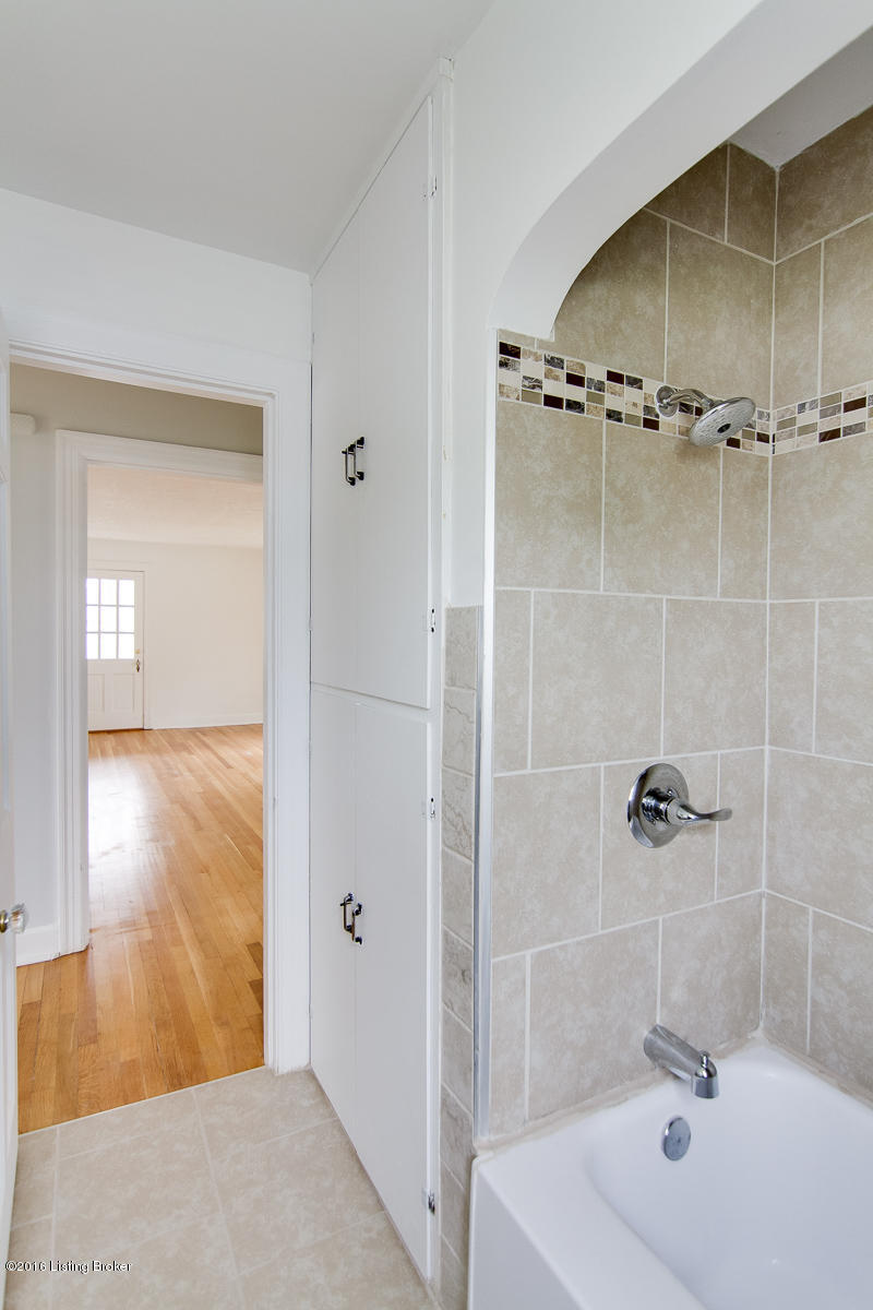 2717 Ralph Avenue Louisville, KY 40216 - Photo 26 of 39 2717 Ralph Ave-28