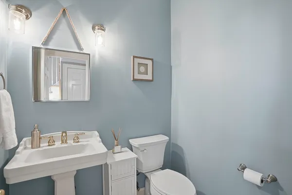 $1,599,900 | 4 Joslin Lane, Southborough, MA 01772