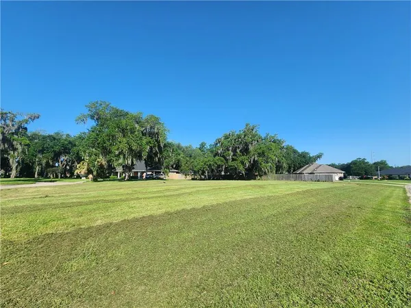 $79,000 | 140 Regina Drive, Belle Chasse, LA 70037