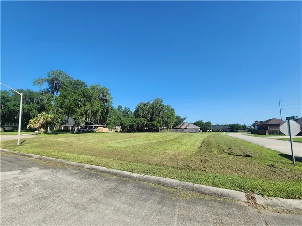 $79,000 | 140 Regina Drive, Belle Chasse, LA 70037