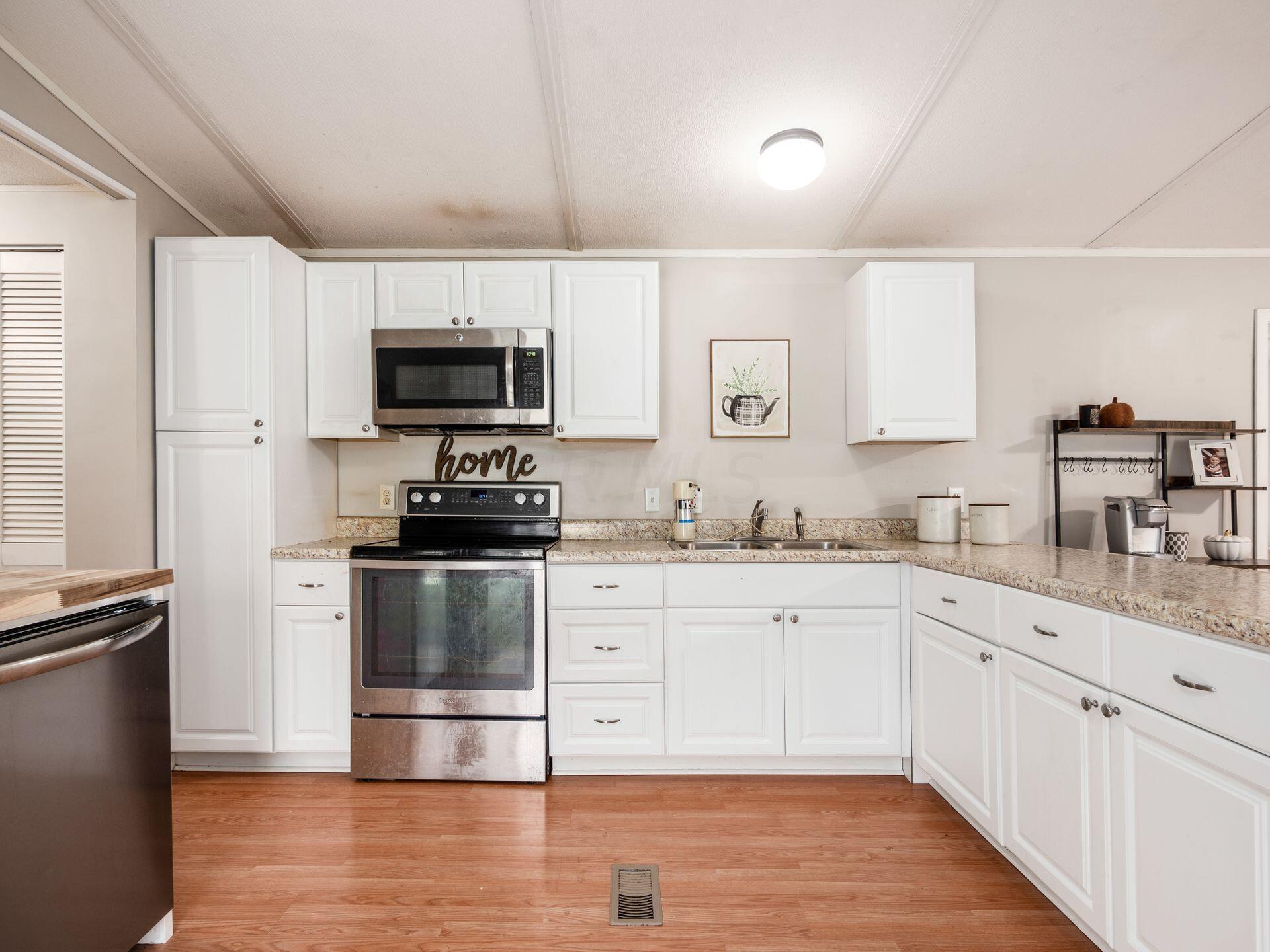 14344 Flint Ridge Road Glenford, OH 43739 - Photo 3 of 17 Kitchen