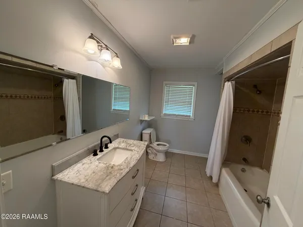 $1,600 | 2308 West Gloria Switch Road, Carencro, LA 70520