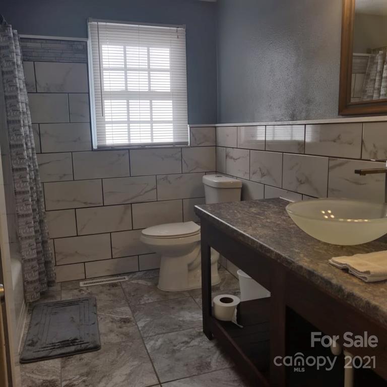 4712 Randleman Road Conover, NC 28613 - Photo 10 of 29 Gallery Image 10