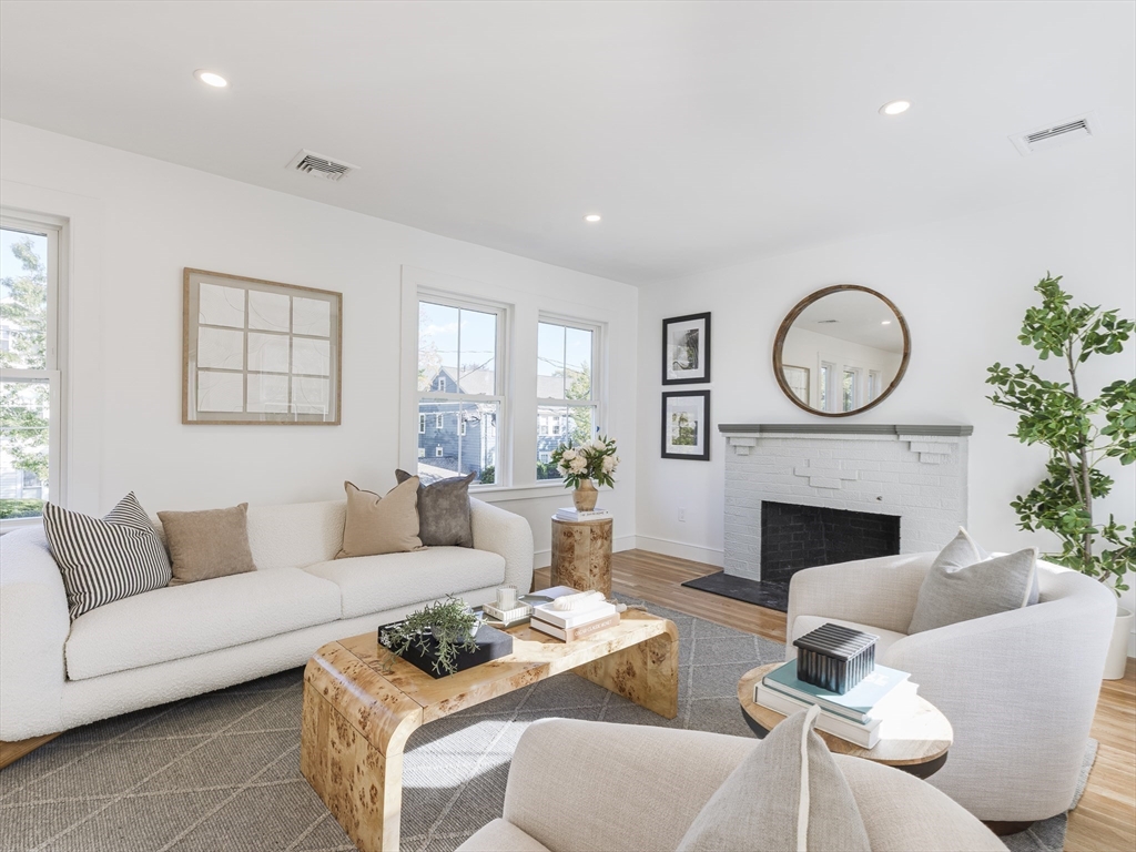 73-75 Foster Road, Unit 2 Belmont, MA 02478 - Photo 12 of 40 Gallery Image 12