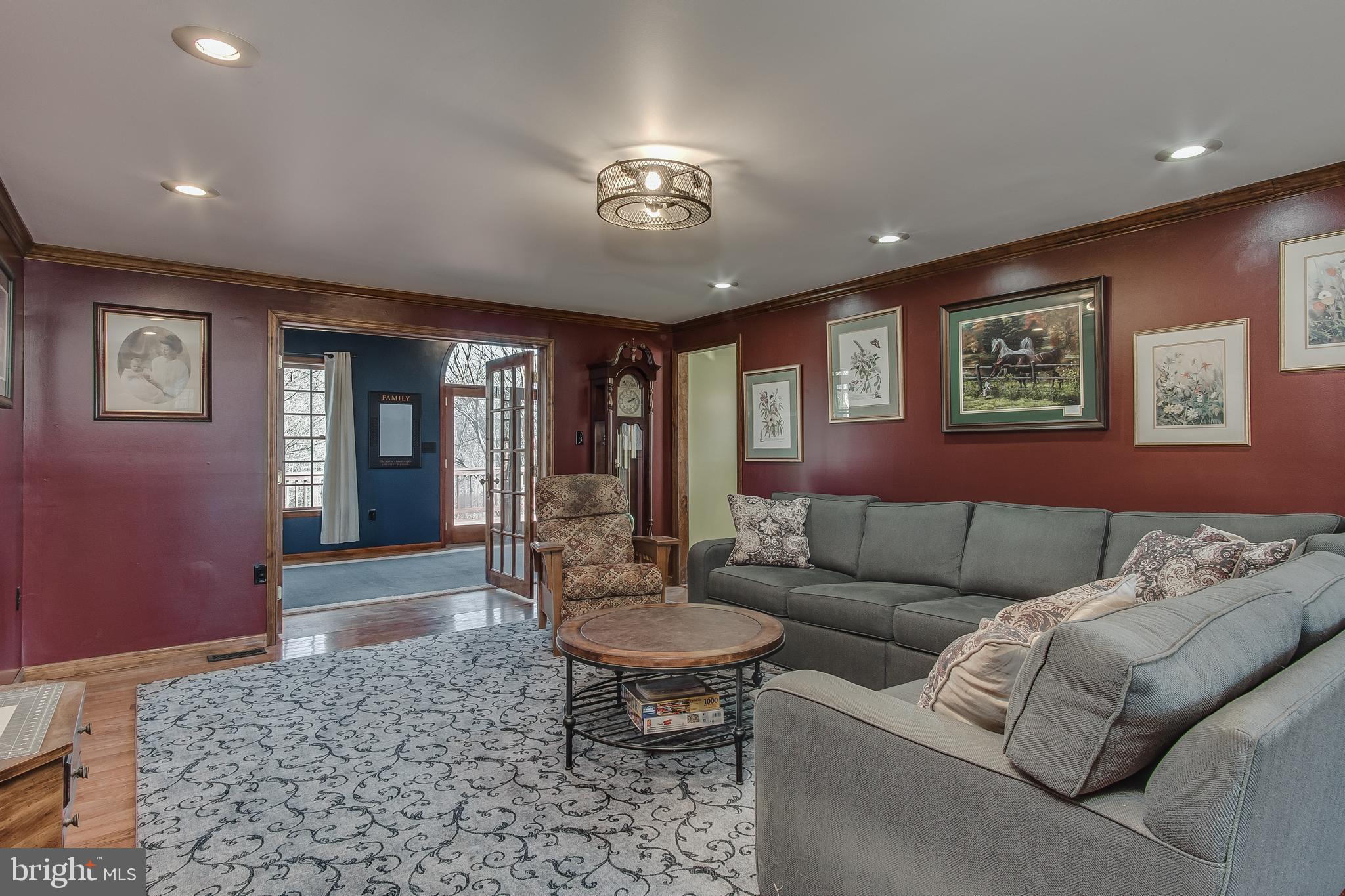 1404-1406 Pleasant View Road Adamstown, MD 21710 - Photo 39 of 113 Family Room into Sunroom