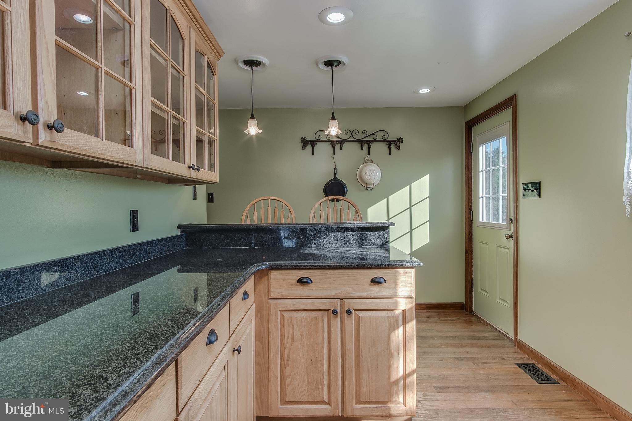 1404-1406 Pleasant View Road Adamstown, MD 21710 - Photo 48 of 113 Kitchen Peninsula/Breakfast Bar