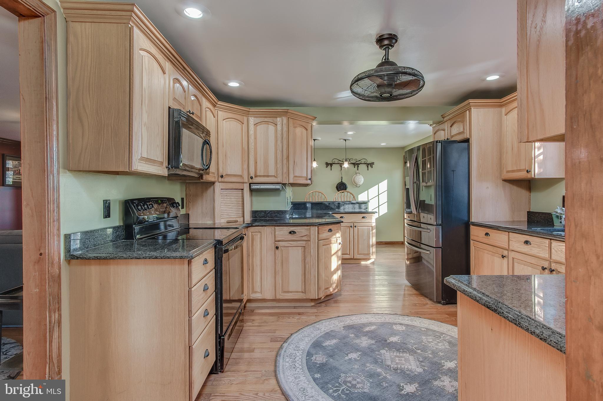 1404-1406 Pleasant View Road Adamstown, MD 21710 - Photo 49 of 113 Abundance of Cabinet Space!