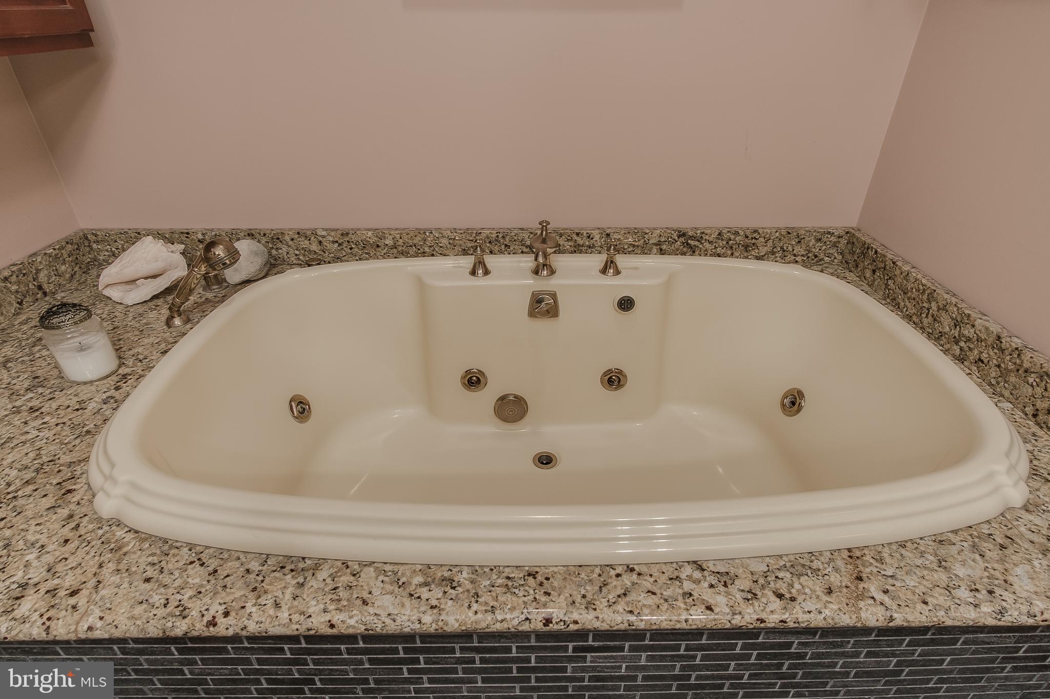 1404-1406 Pleasant View Road Adamstown, MD 21710 - Photo 62 of 113 Main Level Hall Bath