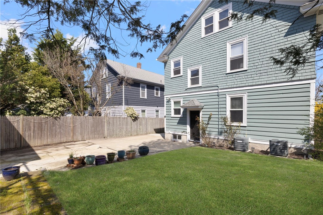 92 Colonial Road Providence, RI 02906 - Photo 49 of 49 Gallery Image 49