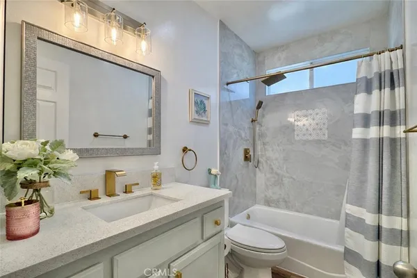 $2,175,000 | 106 East 36th Street, Long Beach, CA 90807