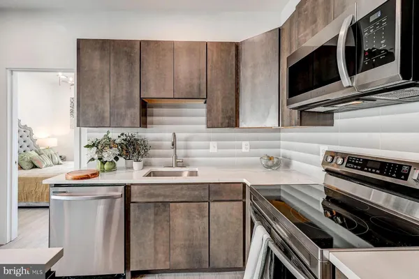 $2,100 | 421 South Broadway, Unit 400, Baltimore, MD 21231