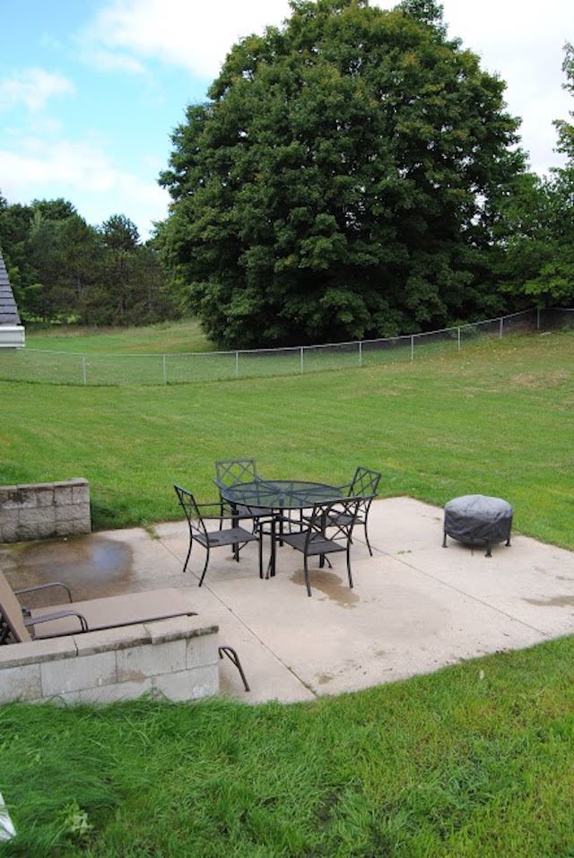 2737 Blue Ridge Lane Traverse City, MI 49685 - Photo 51 of 53 1853362-50.JPG