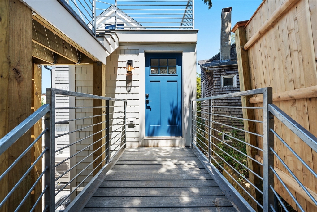 290 Washington Street, Unit B Marblehead, MA 01945 - Photo 14 of 16
