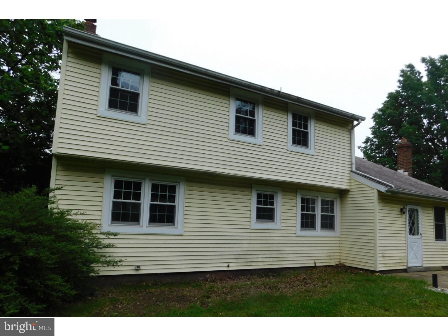 114 Shenandoah Road Cinnaminson, NJ 08077 - Photo 4 of 21 Gallery Image 4