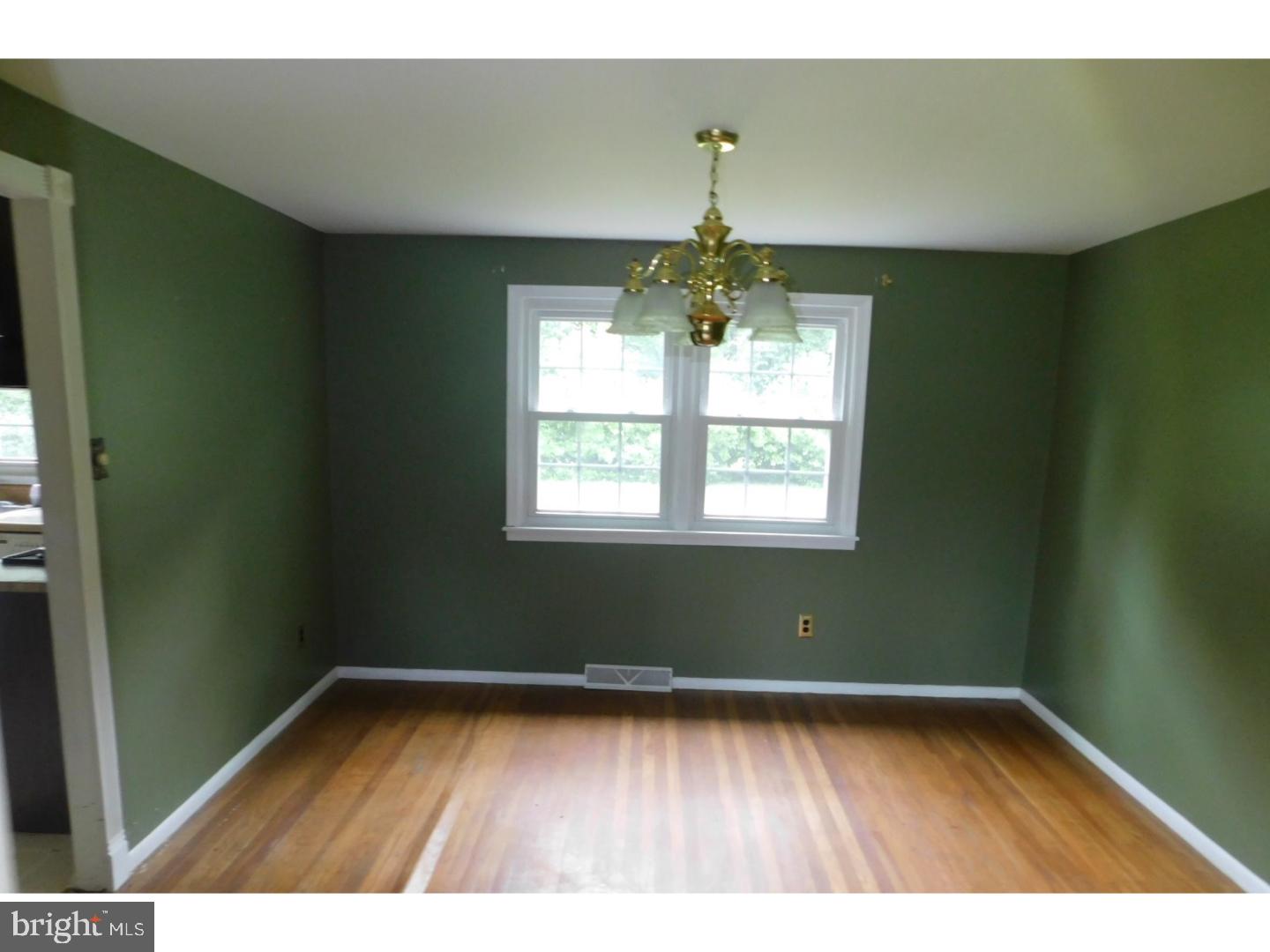 114 Shenandoah Road Cinnaminson, NJ 08077 - Photo 7 of 21 Gallery Image 7