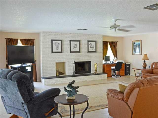 1580 Northwest Britt Road Stuart, FL 34994 - Photo 6 of 23 Gallery Image 6