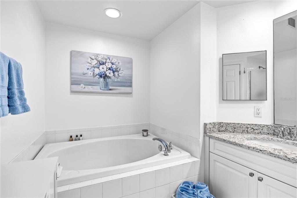 960 Starkey Road, Unit 3106 Largo, FL 33771 - Photo 28 of 48 Gallery Image 28