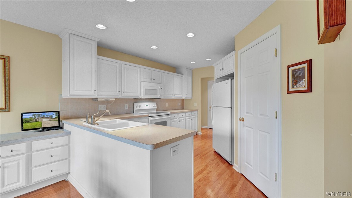 85 Mapleton Drive Amherst, NY 14221 - Photo 21 of 47